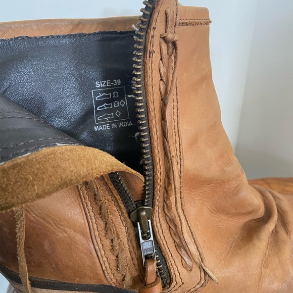 Leather bohemian ankle zipper cowboy style boot - Picture 6 of 7